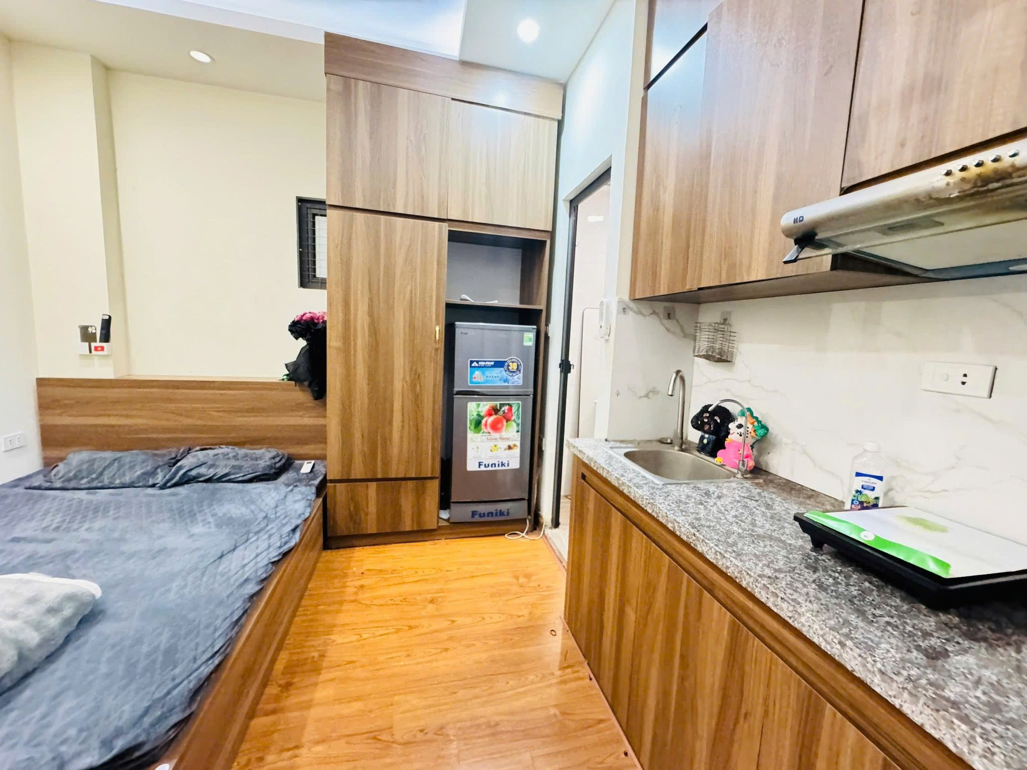 BÁN TÒA CHDV PHỐ VÕ CHÍ CÔNG - DÒNG TIỀN 5 TỶ/NĂM - LÔ GÓC 206M² x 9 TẦNG - CÓ HẦM- 82 TỶ - Ảnh chính